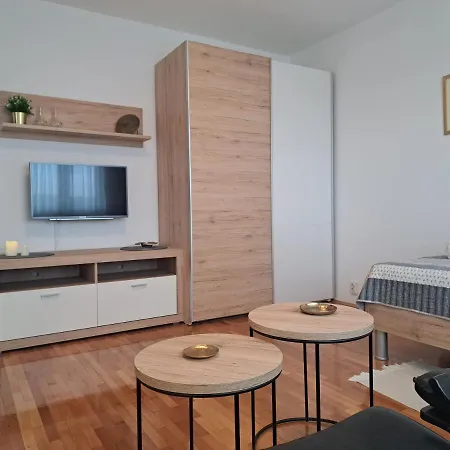 Dida Jakov Apartment