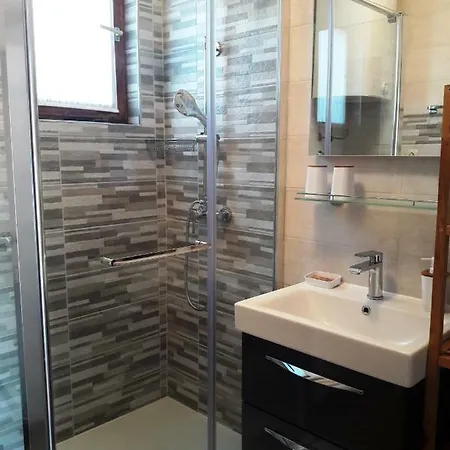 Dida Jakov Apartment